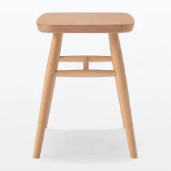 Tabouret en être massif à pieds arrondis