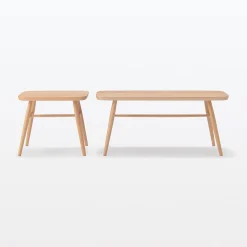 Tabouret en être massif à pieds arrondis