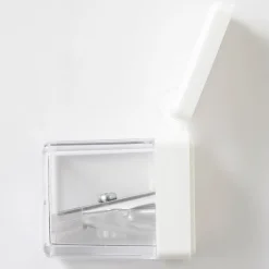 Taille crayon à réservoir