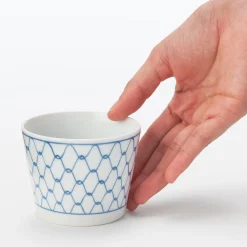 Tasse à saké en porcelaine Hasami - Motif maille