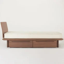 Tiroir pour lit plate‐forme en noyer