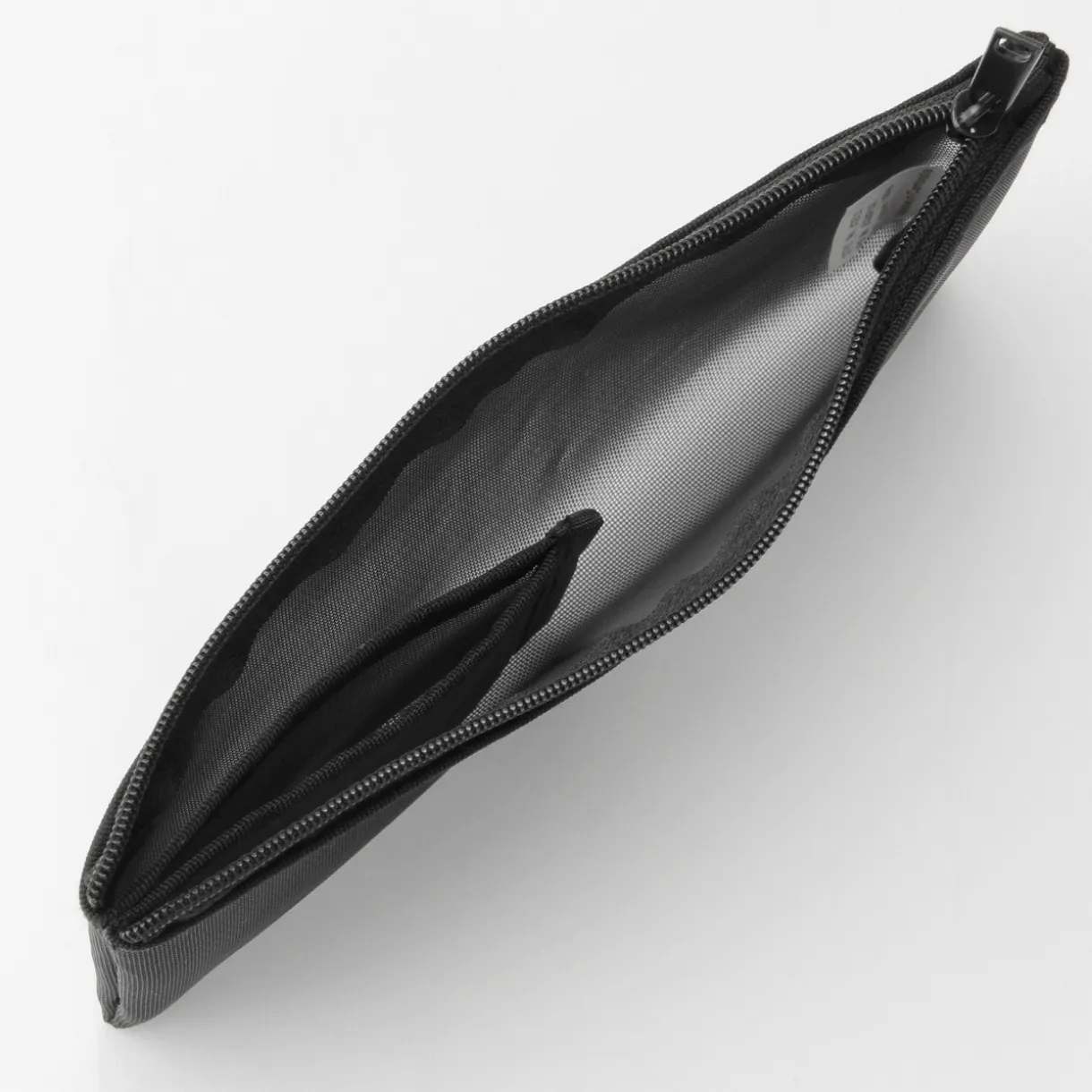 Trousse en nylon avec poche