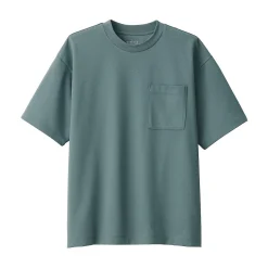 T‐shirt Cool Touch à poche coupe Relax pour homme.