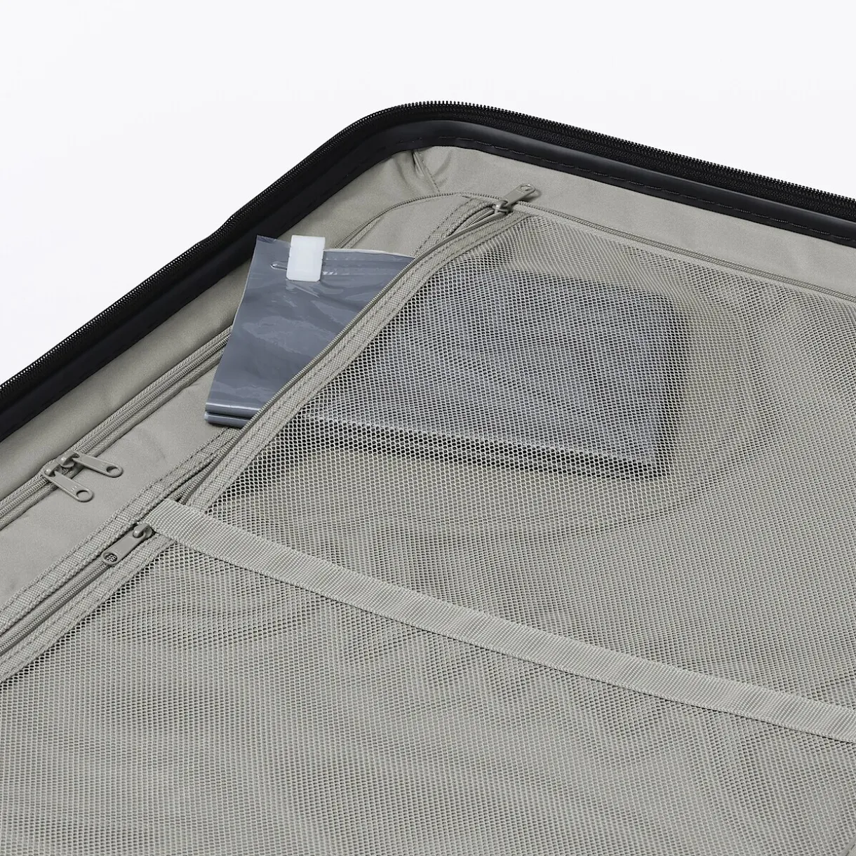 Valise rigide 75L, Moyenne