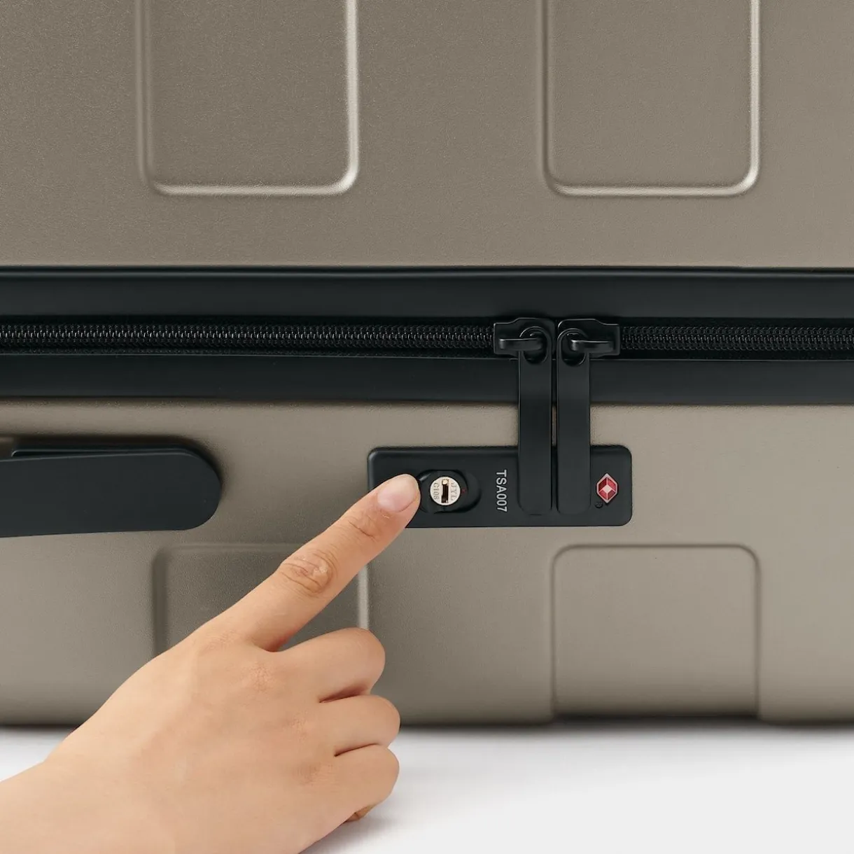 Valise rigide 75L, Moyenne