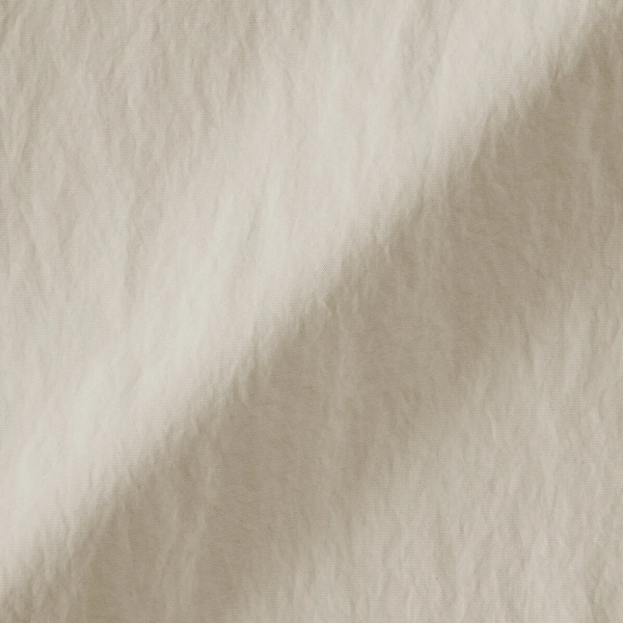 Veste à capuche déperlante et compacte en nylon pour femme