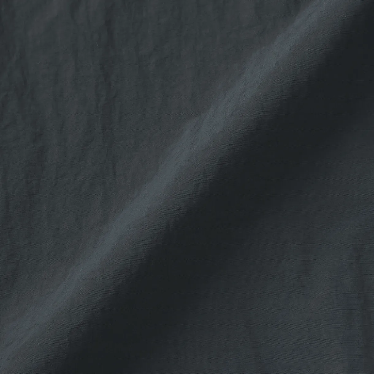 Veste utilitaire en nylon à la teinture naturelle pour femme