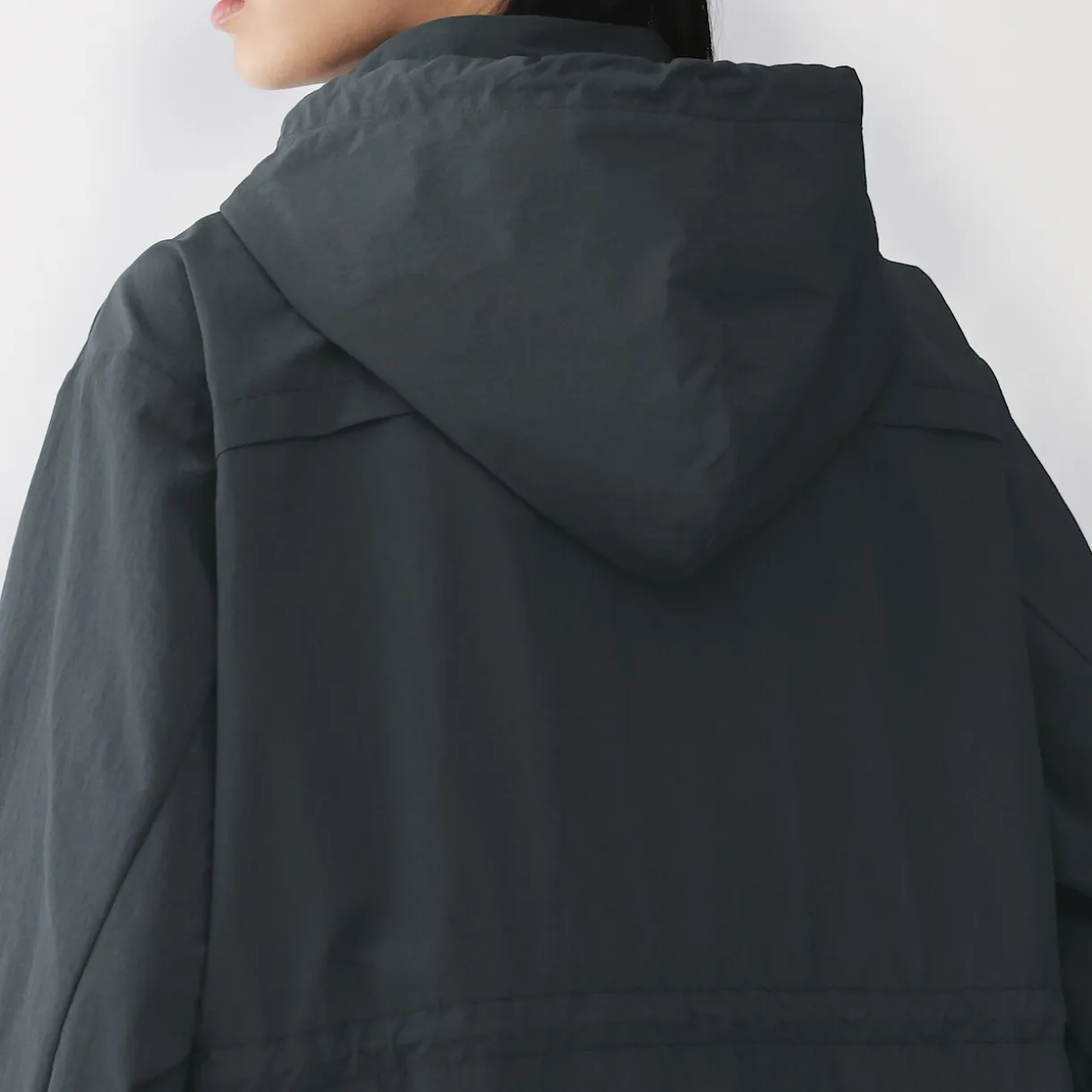 Veste utilitaire en nylon à la teinture naturelle pour femme